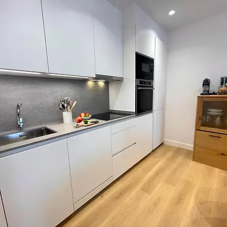 Mentura Centro De Parking Free * San Sebastián