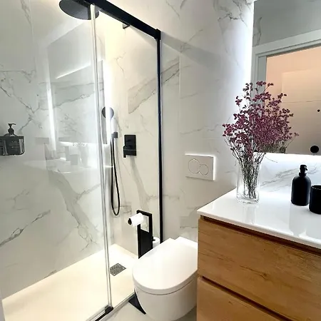 Mentura Centro De Parking Free * San Sebastián