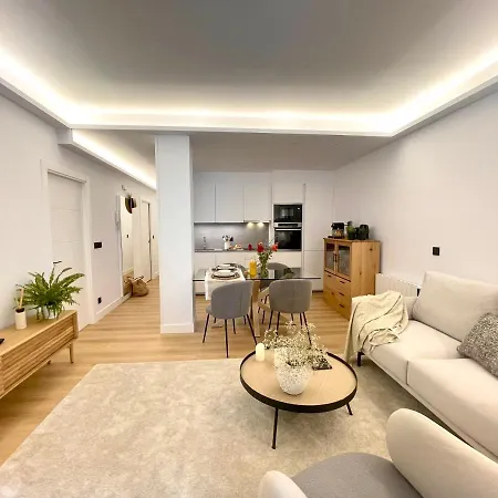 Mentura Centro De Parking Free Lägenhet