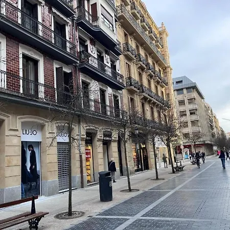 Mentura Centro De Parking Free 산세바스티안